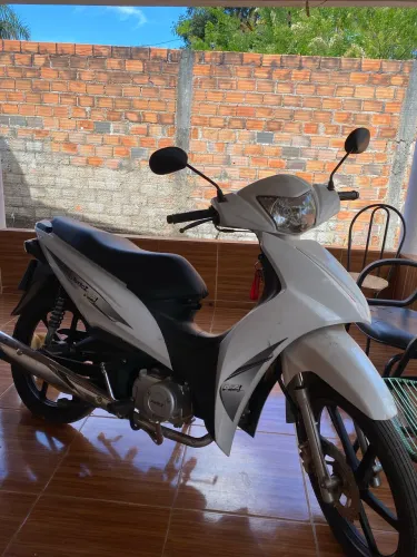 Vende-se Avelloz Az1
