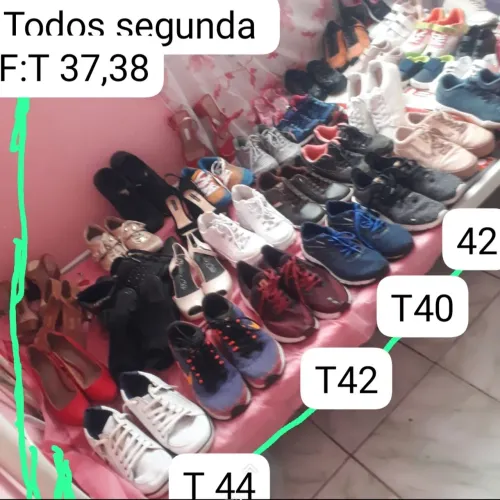 Vendo essas variedades de sapatos femininos, tenis masculinos feniminos e infantil .