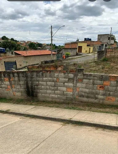 OPORTUNIDADE! LOTE DE ESQUINA C/ 464M
