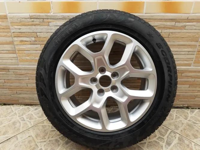 Roda e Pneu