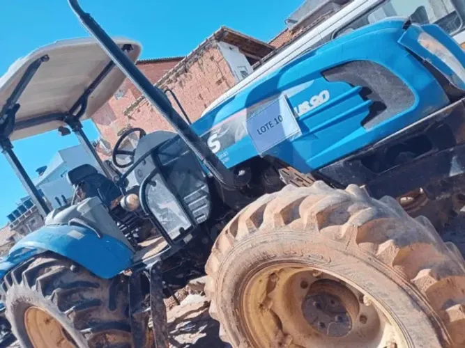 OLIMPIO NORONHA/MG - Trator Agrícola LS, modelo PLUS 90 | Cód do leilão: 07532/LOTE 010