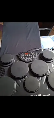 Vendo uma bateria elétrica 