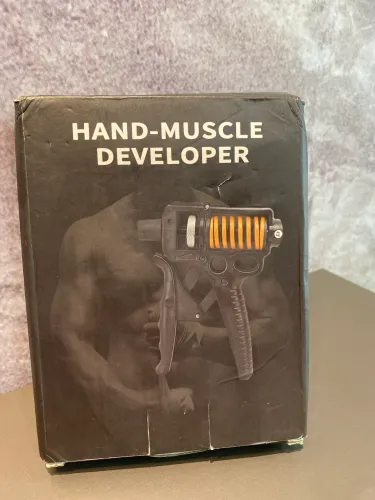 HAND-MUSCLE DEVELOPER