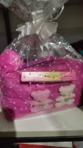 Kits cosméticos e perfumaria 