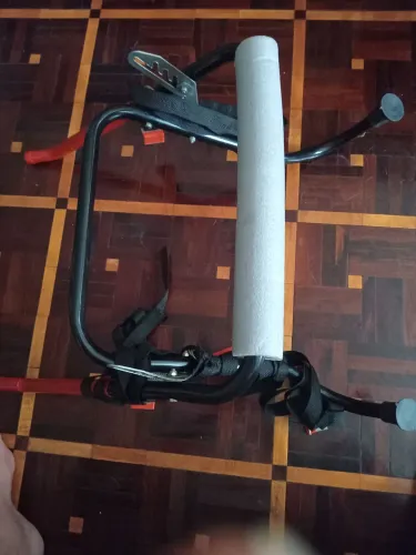 Suporte para transporte de bicicletas em carro 