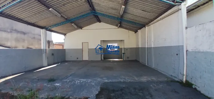 Galpão para Locação no Parque Interlagos - 250 m² de Terreno - São José dos Campos
