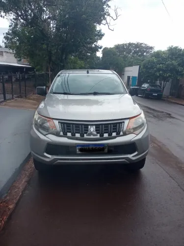 Mitsubishi L200 Triton Sport GLX 2.4 CD Diesel Mec. 2020