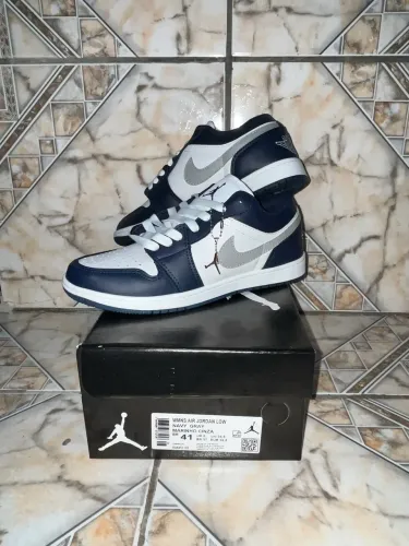 Tênis Nike jordan