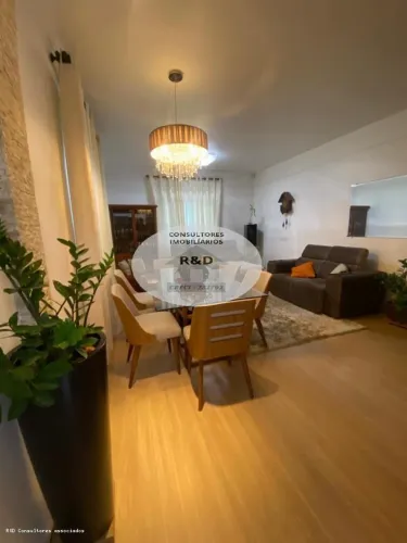 Casa para Venda em Itapetininga, Jardim Itália, 3 dormitórios, 2 suítes, 3 banheiros, 10 v