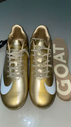 Chuteira Nike last dance CR7 goat