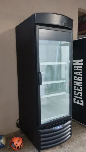 Expositor de bebidas Metalfrio