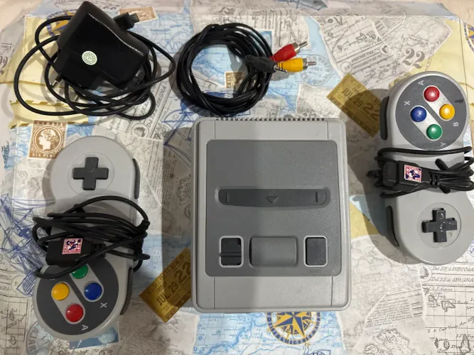 Videogame Classic Super Nintendo Mini SNES com 2 controladores Jogo Original de 8 bits 620