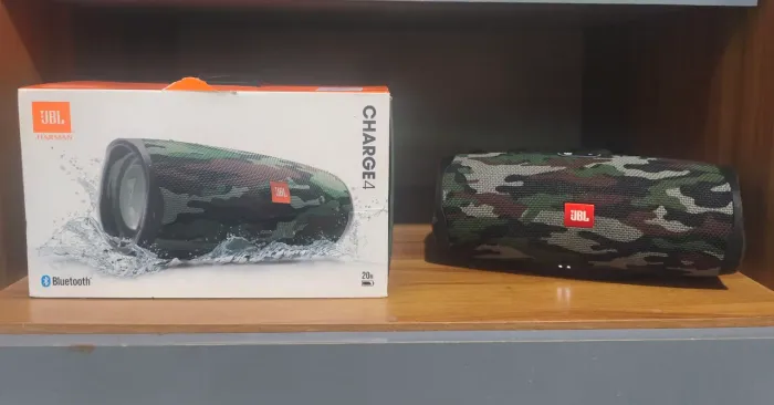 JBL Charge 4 (Camuflada)