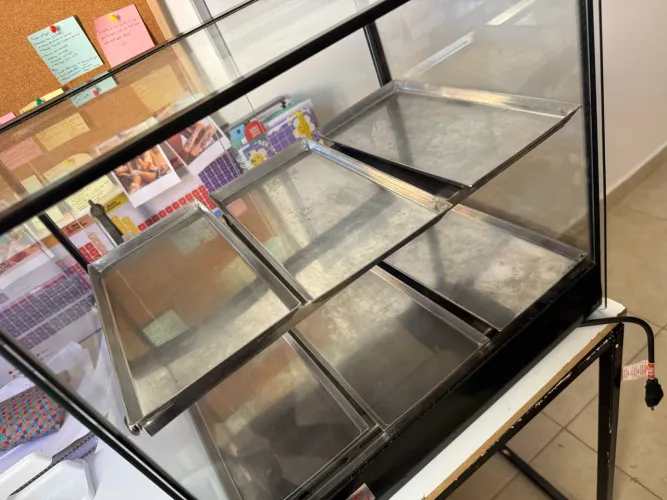 Estufa para salgados quente