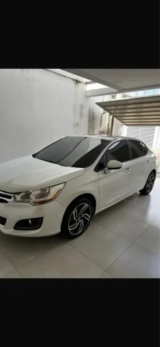 Citroen C4 Lounge Exclusive 1.6 Turbo Flex Aut. 2015