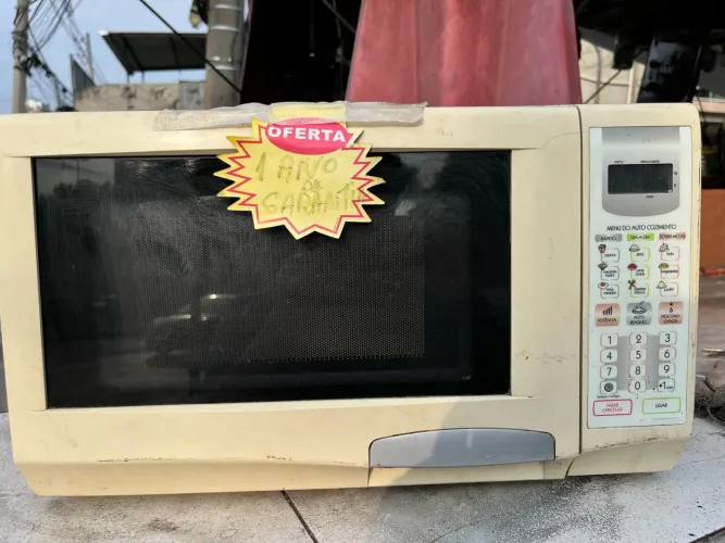 Vende-se microondas Panasonic Piccolo de 18 Litros