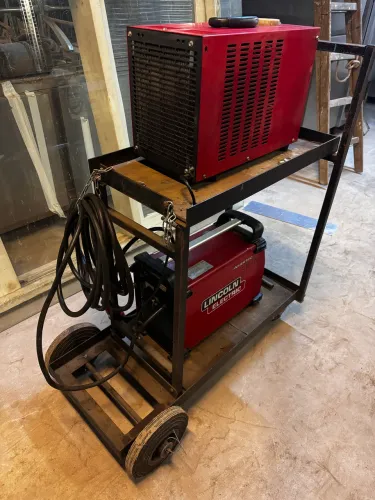 Máquina de solda Tig/ Eletrodo Lincoln Eletric invertec 300 toxina