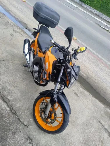 Twitter 250cc 2019 pneus novos só pegar e andar 16.500,00