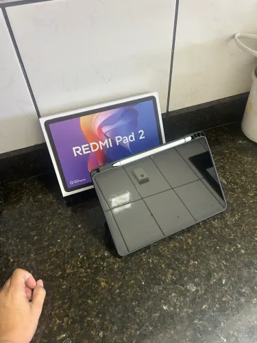 VENDO - Redmi Pad 2 4GB RAM | 128GB (Seminovo)a