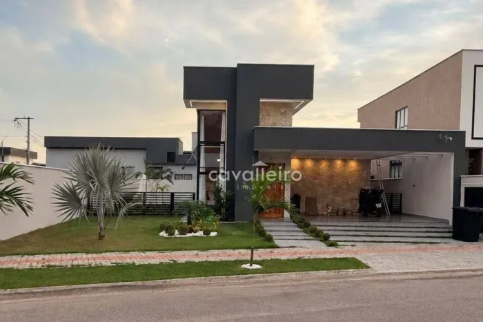 Casa de alto padrão em condomínio, com 3 dormitórios à venda por R$ 1.400.000 - Cajueiros