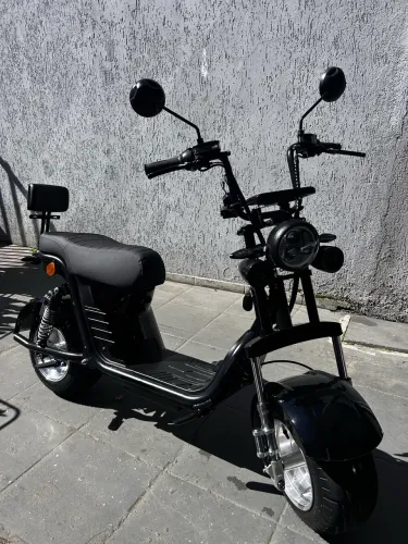 Scooter M8 1000w Semi-Nova