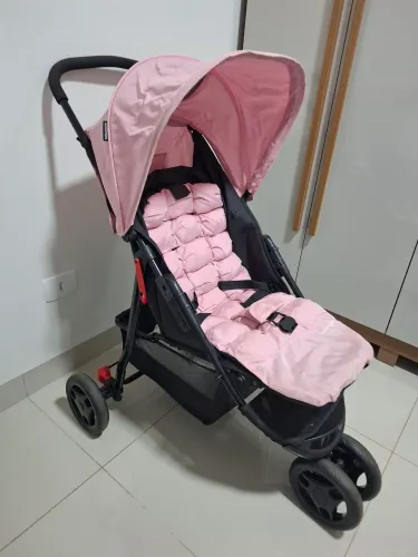 Carrinho de bebê + bebê conforto