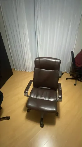Cadeira de escritório estofada