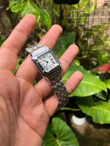 Relógio (clone) cartier Panthère, elegante, luxo