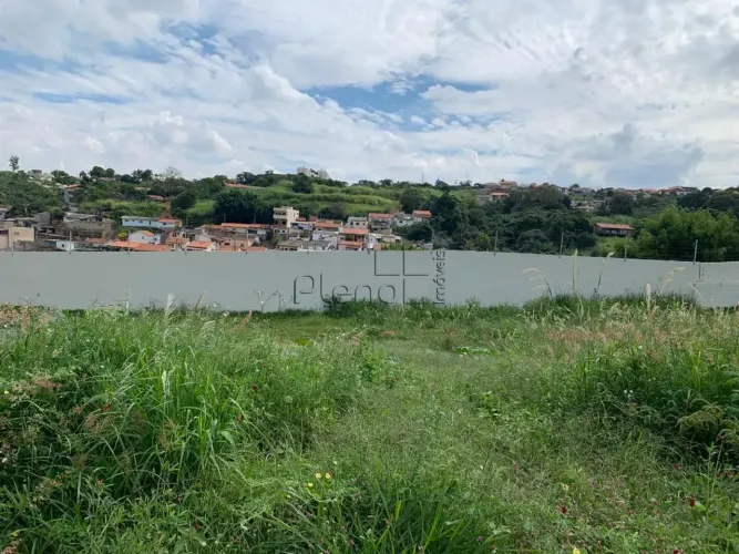 Terreno à Venda no Condomínio Village Monet em Valinhos, no bairro Jardim Alto da Boa Vist