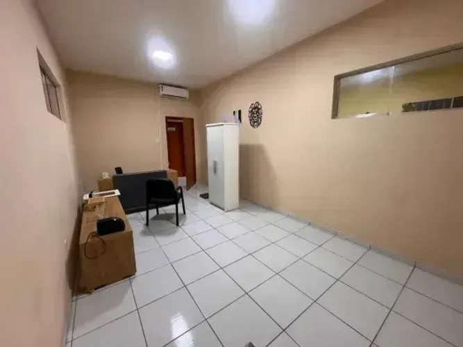 ALUGA-SE SALA COMERCIAL MOBILIADA E CLIMATIZADA  PARQUE 10#