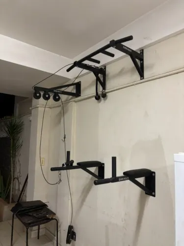 Academia Residencial Iron Health | Barra Fixa + Paralelas + Cross de Parede