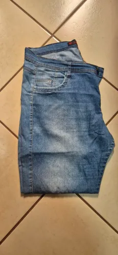 Sacolão de roupas masculinas