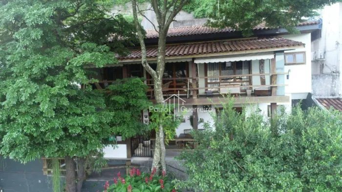 Casa Duplex na Estrada Froes em São Francisco