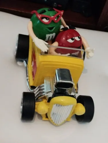 Calhambeque Hot Rods m&m's