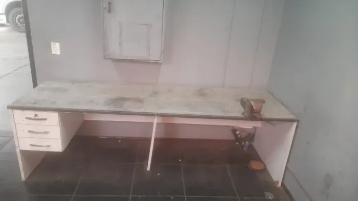 Mesa para oficina base ferro- 2,50x0,81