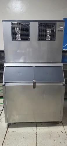 Máquina de Gelo Everest 150 kilos
