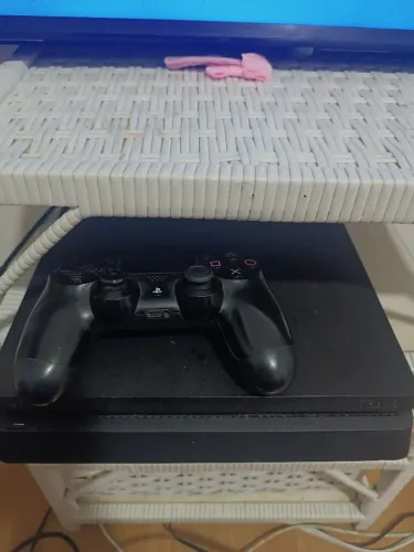 Vendo Playstation 4 Slim 500GB
