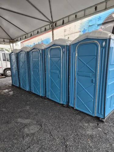 LOCAÇÃO DE BANHEIROS QUÍMICOS PARA FESTAS EVENTOS E CONSTRUCOES!