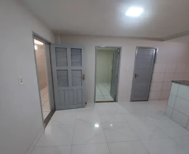 Aluga-se apto bairro doze anos 2/4