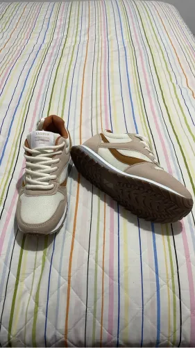 Tênis casual
