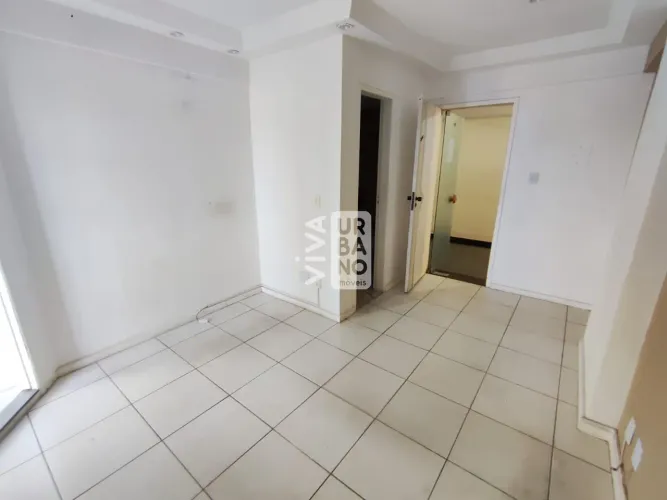 Viva Urbano Imóveis - Sala Dupla Comercial, Shopping 33 na Vila Santa Cecília/VR - SA00213