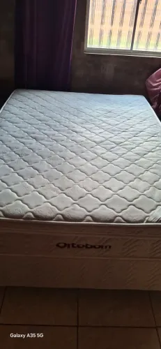 Vende se uma cama