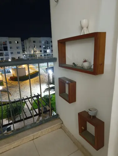 Vendo quadrados de madeira maciça