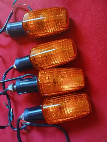 Seta Titan 125 / Titan 150 / Twister 250 originais Wagner.