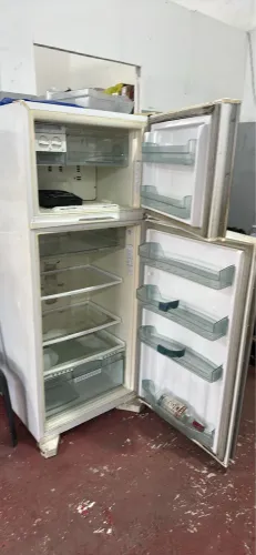 Geladeira fazer manutenção 