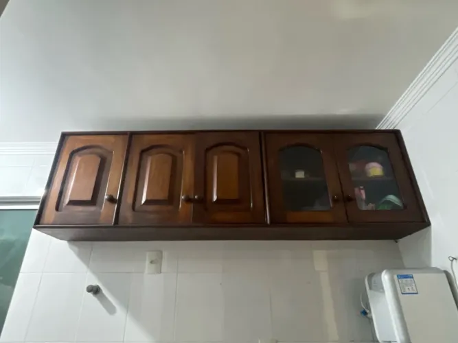 Armário madeira
