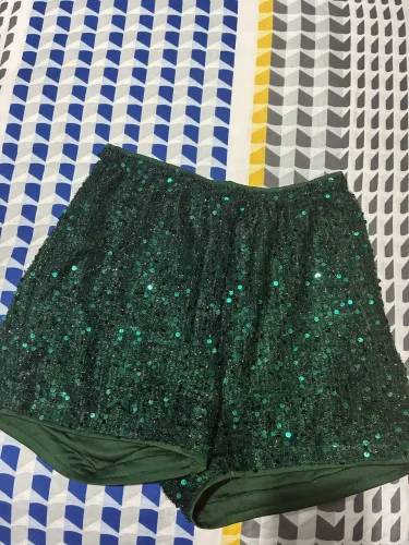 Short de paetê verde 