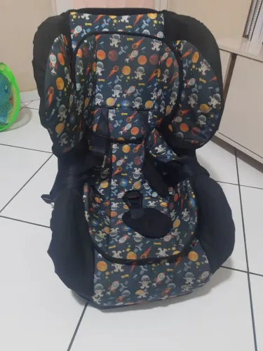 Cadeirinha reclinável 15 a 25 kg