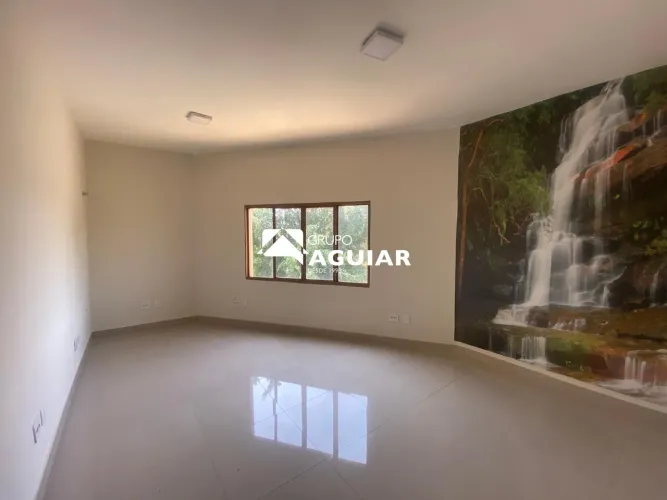 Sala para locação em Valinhos.