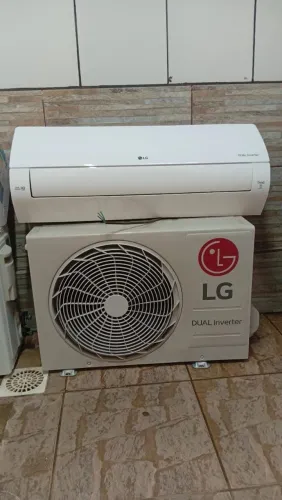 Vende se ar condicionado LG dual inverter 12 mil BTUS 